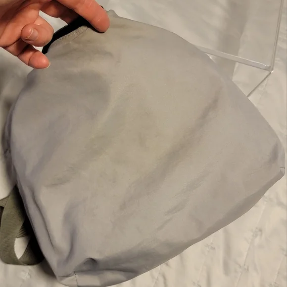 Baggallini Crossbody - Picture 5 of 12